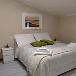 Wow 2 Bedrooms